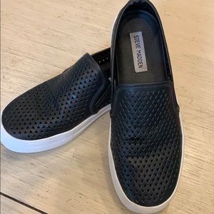 GUC Steve Madden Black Perforated Slip-On Sneakers